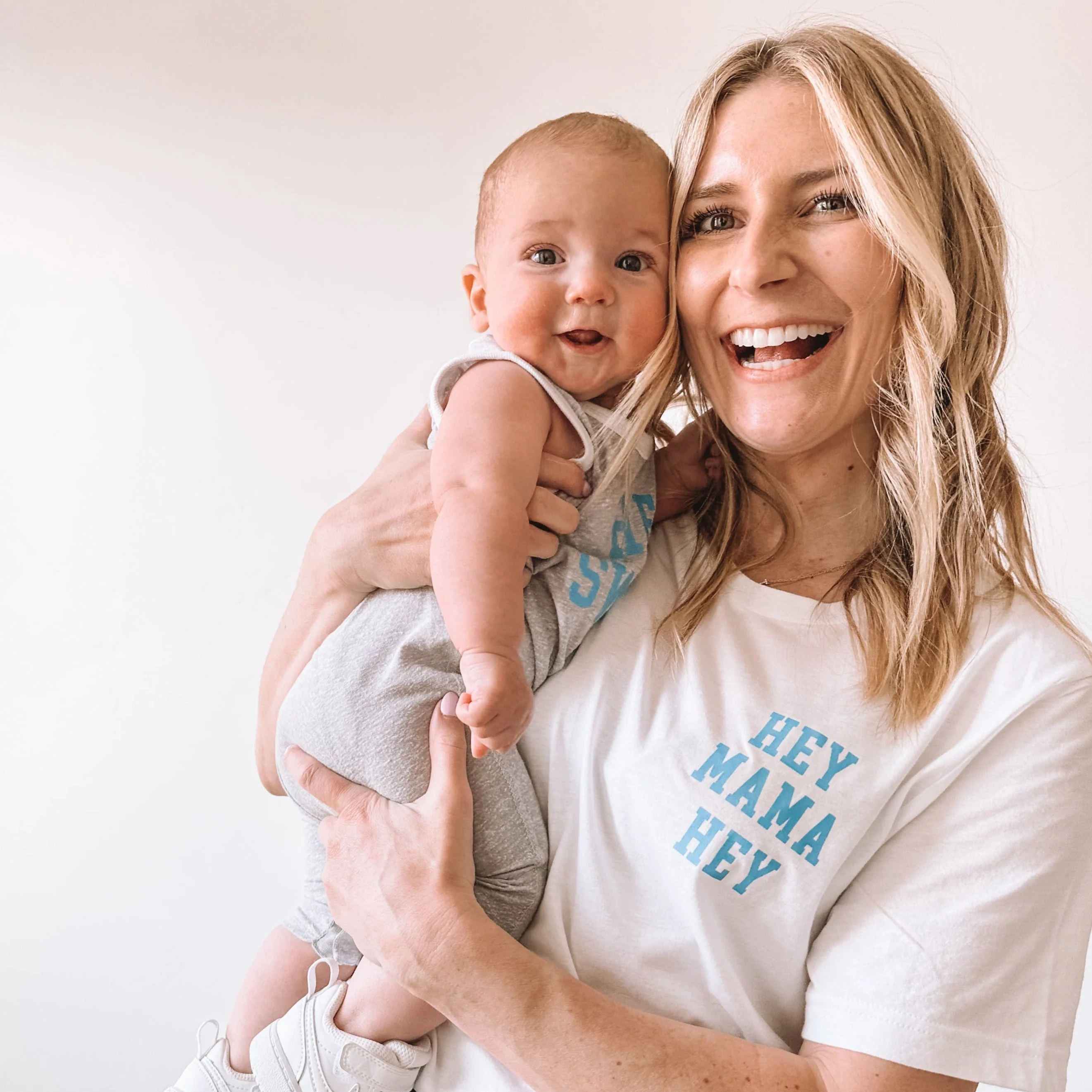 LMSS X JENN HALLAK - Hey Mama Hey (Pocket Design) - Unisex Tee - Image 3