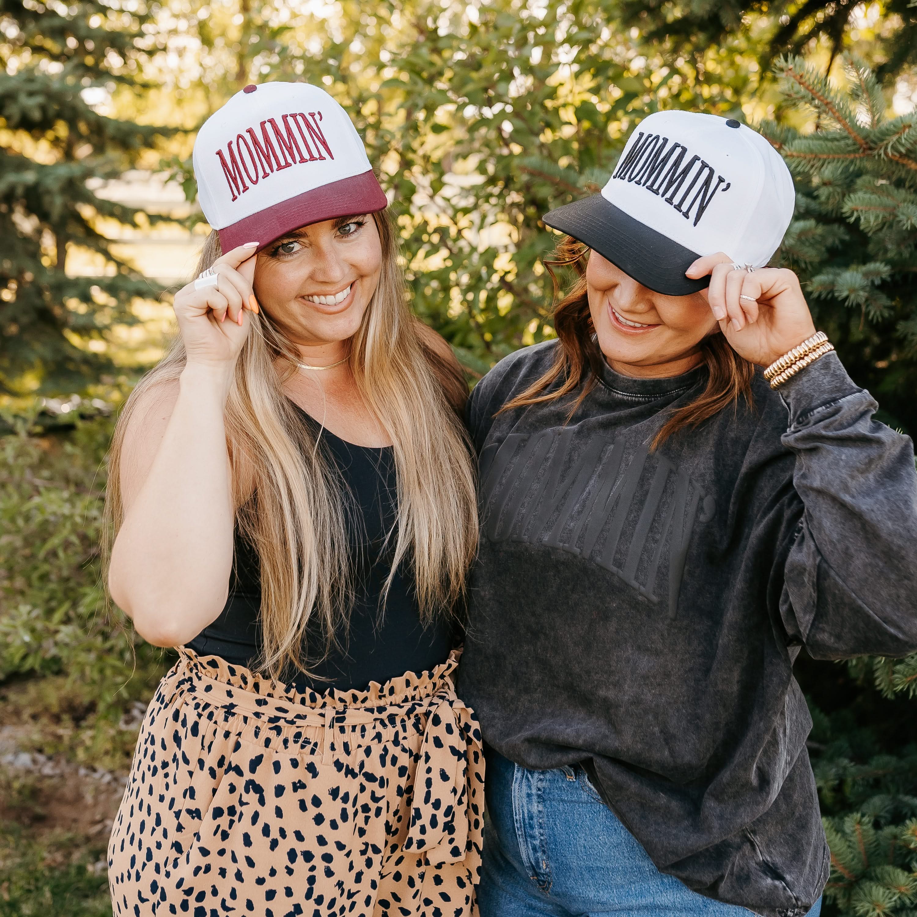MOMMIN' - Puff Embroidered Trucker Hat