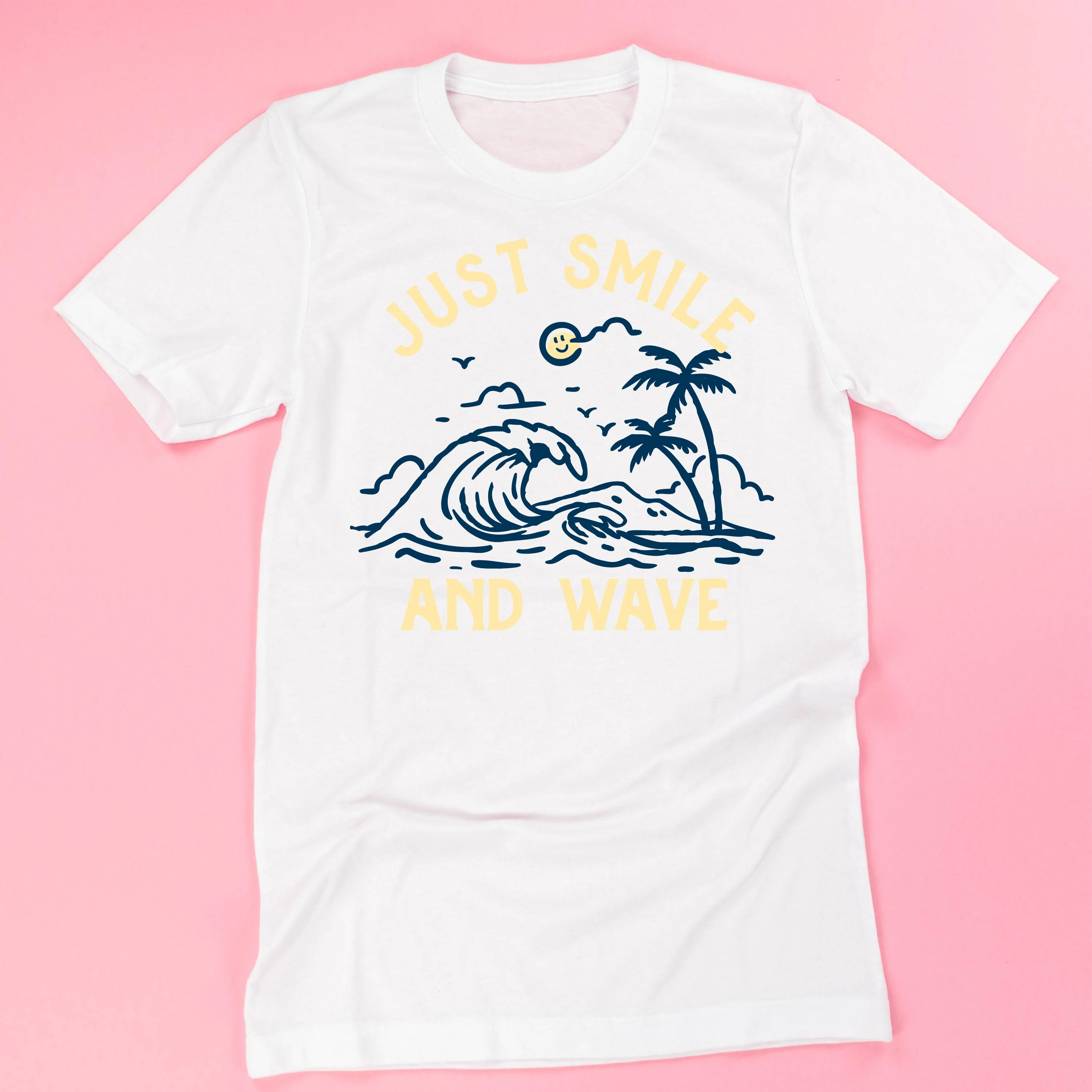 Smile And Wave - Unisex Tee - Image 6
